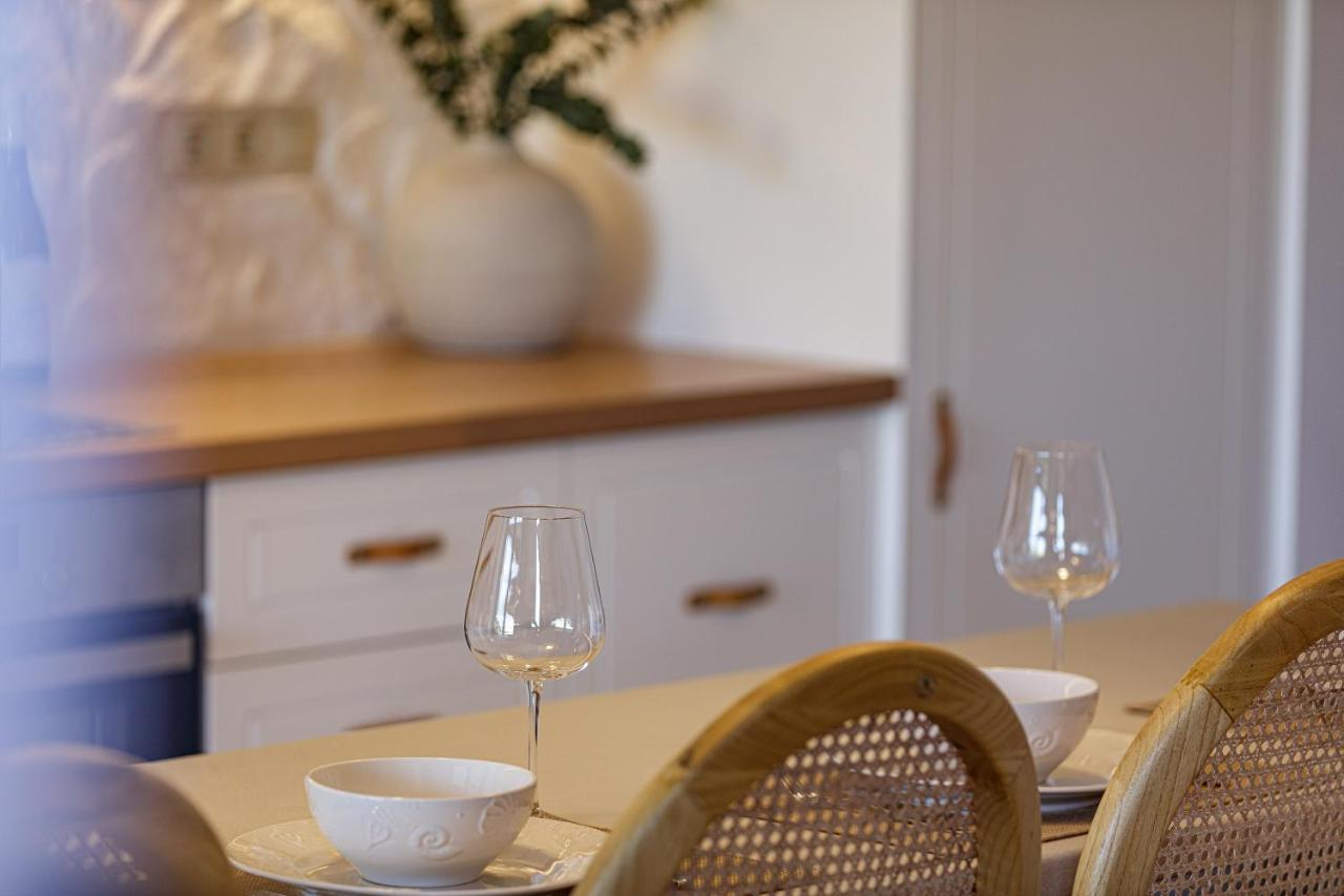 Villa Seashell -Wonderful Newly Renovated Villa On The Beach Galatás Exterior foto